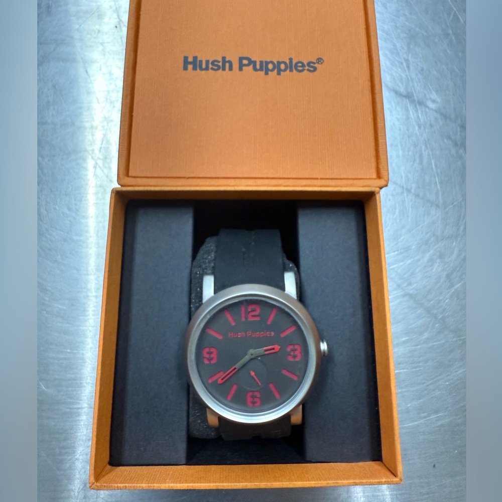 Hush Puppies Men's Classic Silver and Red Watch